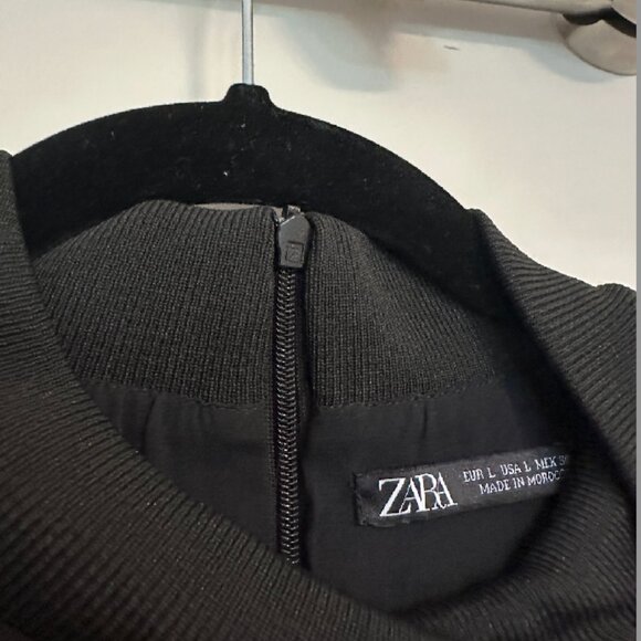 Black & Neon Cropped Crewneck - Picture 4 of 7